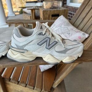 New Balance 9060 Athletic Shoes